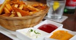 Pommes aus der Heißluftfritteuse - perfekt für die Party an der Hausbar