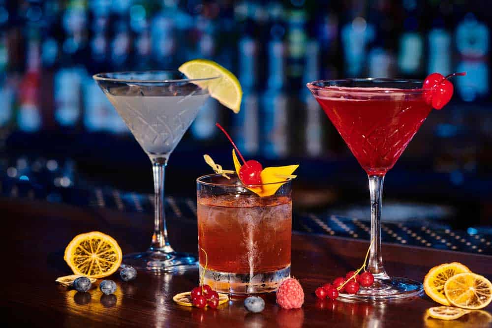 Eine Geschenkidee könnte sein: Ein Kurs fürs Cocktails mixen (depositphotos.com) Eine Geschenkidee könnte sein: Ein Kurs fürs Cocktails mixen (depositphotos.com)